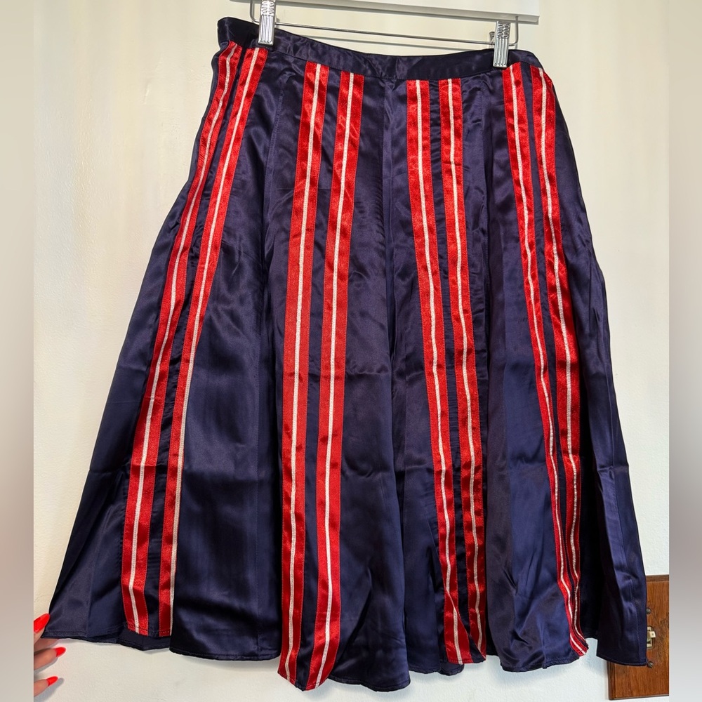 NAK Elegant Navy and Red Midi Skirt
